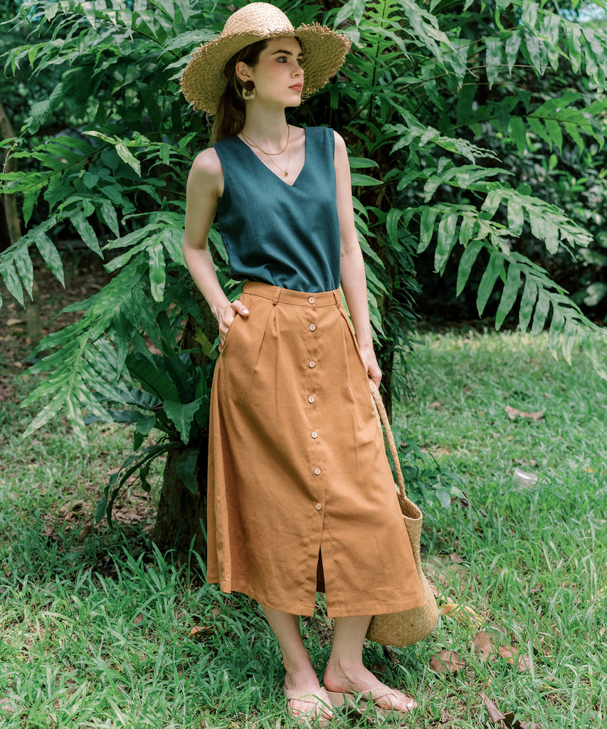 Linen V-Neck Tank Top | Dark Forest Green